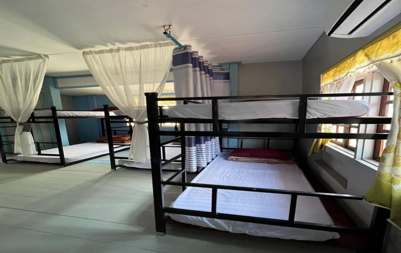 Vang Vieng Queen'S- Mountain View Hotel Exterior photo