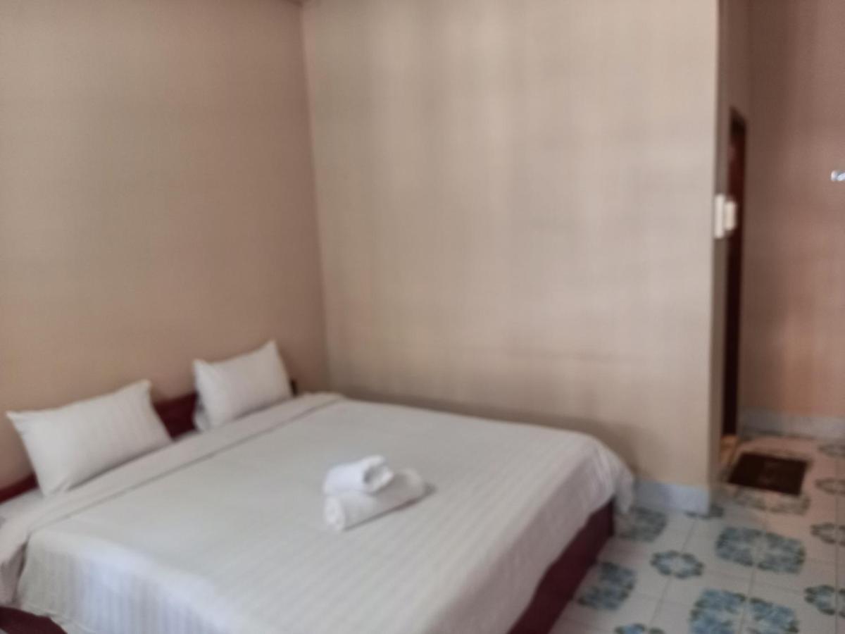 Vang Vieng Queen'S- Mountain View Hotel Exterior photo